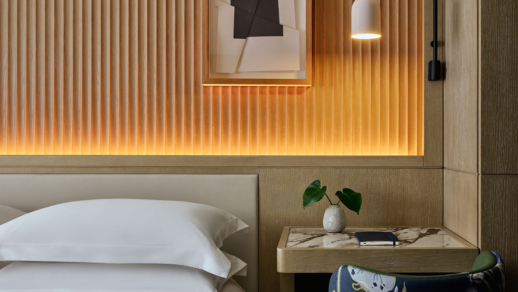 Kimpton Era guestroom